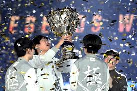 今年会jinnianhui 游戏原画师属于美术哪一类